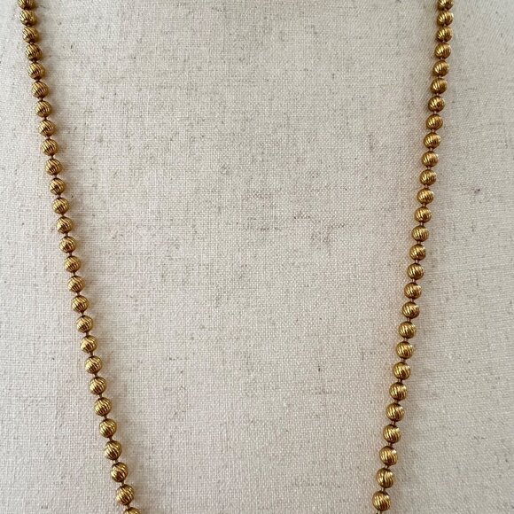 Vintage AMWAY Gold Tone Ball Chain 28” Necklace Textured Round Swirl Bead - Picture 1 of 5